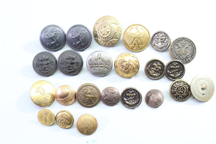 23x Livree Uniformknöpfe, Knopf Metall Uniform Knopf, Bestand aus einer alten Uniformschneiderei
