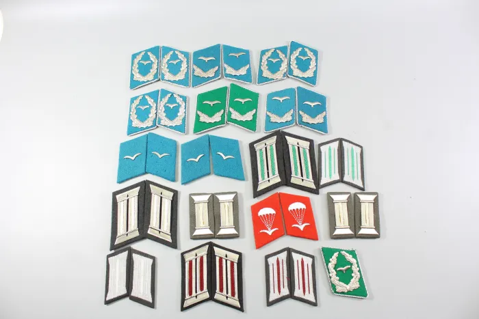 DDR NVA Konvolut Uniformteile und Uniformzubehör