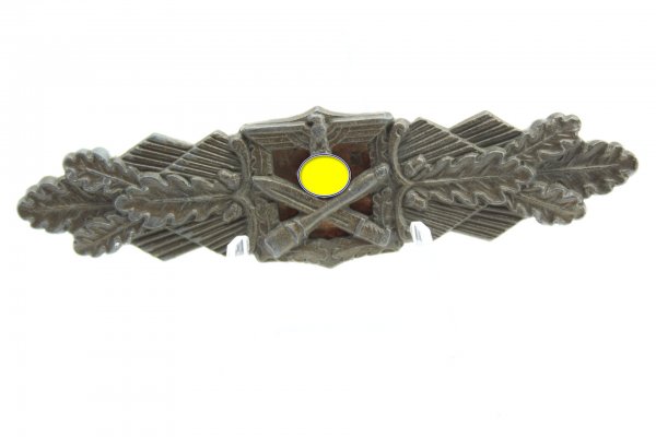 Close combat clasp in bronze, manufacturer "FEC. W.E. Peekhaus Berlin Ausf. C.F. Juncker Berlin"
