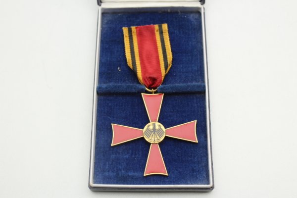 Federal Republic of Germany Federal Cross of Merit on ribbon in a case