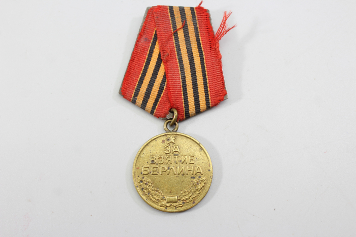 Sowjetische Medaille „Für die Einnahme Berlins“ 1945