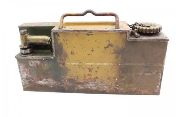 Ww2 Wehrmacht water tank, oil tank for MG 08 MG 08/15 with original paintwork mimicry