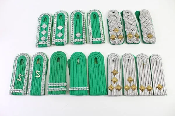 bundle of DDR NVA shoulder boards