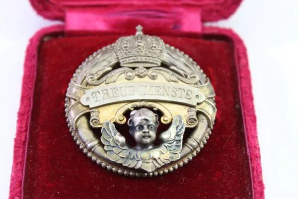 ww1 Badge of Honour for Midwives 1886 (2nd form), brooch for midwives after 40 years