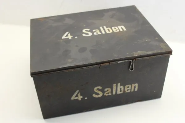 Wehrmacht Transportkasten Blech 4 Salben