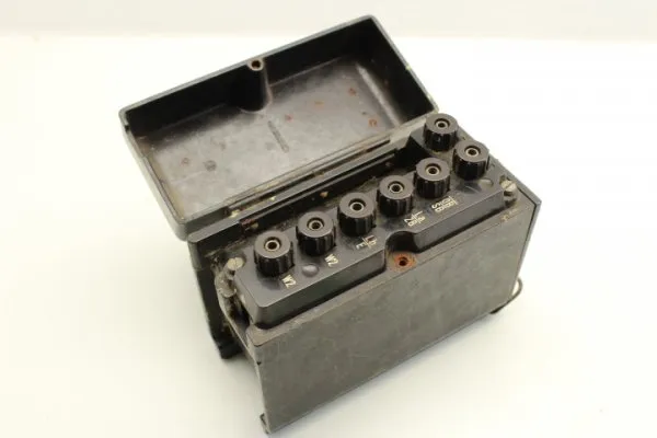 Wehrmacht Bakelit Telefon Verteiler CH 2604 für Feldeinsatz WaA