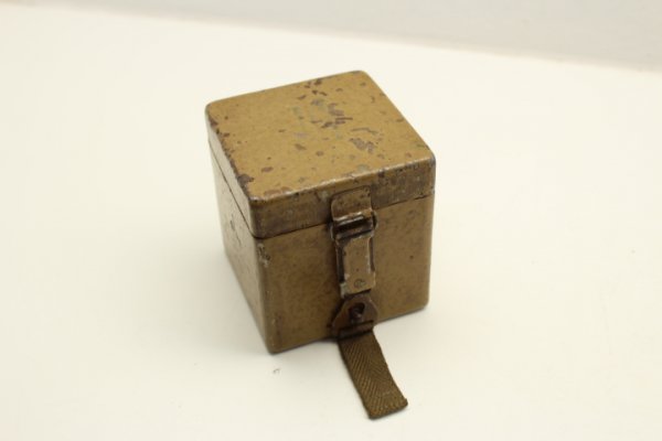 ww2 Wehrmacht south front battery box with ammeter for night vision device, EM rangefinder and scissor telescopes