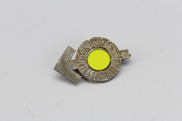 HJ achievement badge in silver, NR 165675, manufacturer M 1/34 Karl Wurster