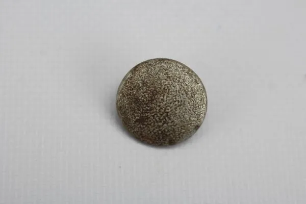 Uniform button manufacturer M5/72 uncleaned