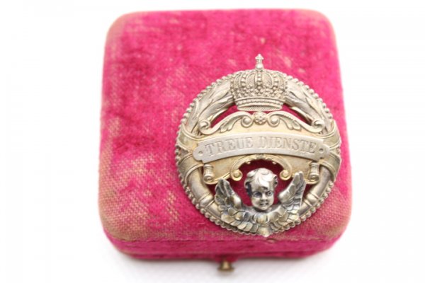Decoration of honor for wistful mothers 1886 (2nd form), brooch for midwives after 40 years of service