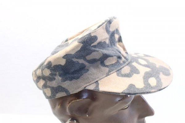 Uniform army hat collector's item