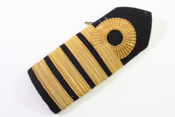 Shoulder board of an admiral after 1945