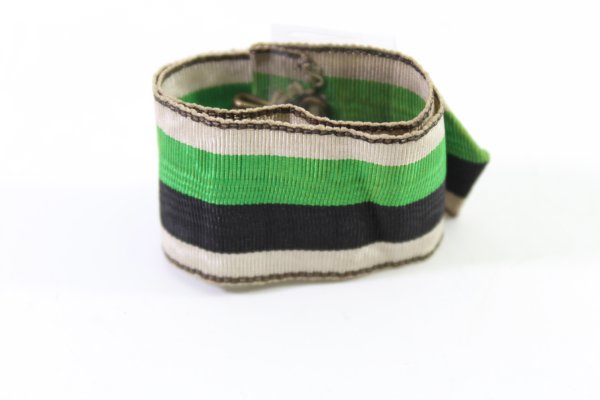 Brustband Ordensband in den Farben Weiß, schwarz, grün