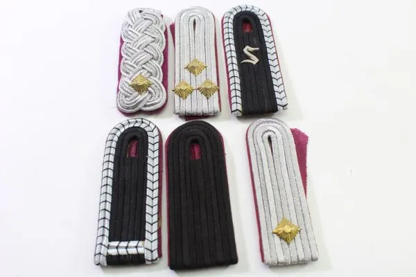 DDR / NVA bundle of various shoulder boards for ranks