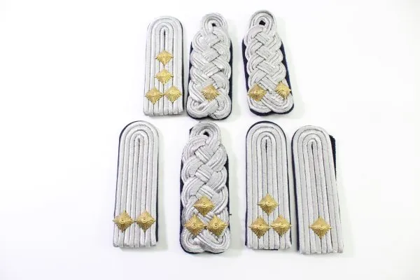 DDR / NVA bundle of various shoulder boards for ranks