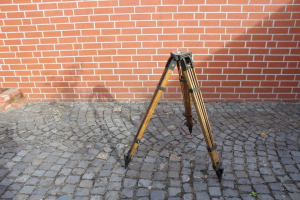 Wehrmacht tripod/tripod for optics and surveying equipment manufacturer cme