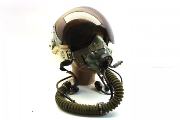 DDR / NVA Pilotenhelm für Kampfflieger MIG 21 Halbhelm ZScha-5