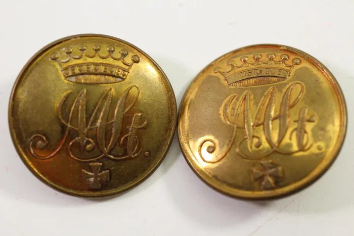 Metall Knöpfe einer Uniformschneiderei, Kopf Uniform