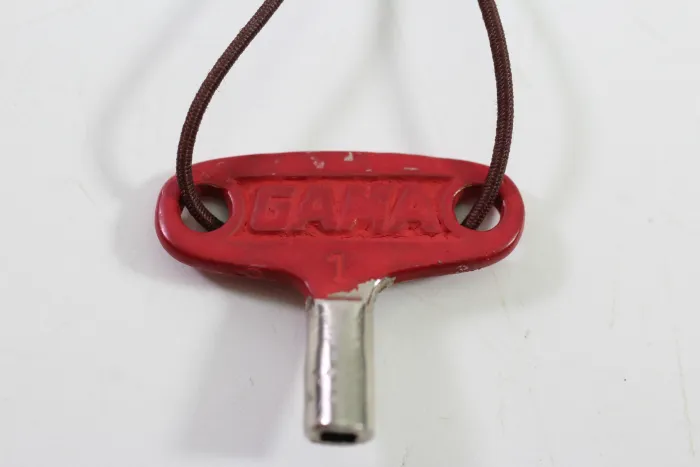 Gama Schlüssel zum Aufziehen für Blechspielzeug Narben Durchmesser 2,7 mm