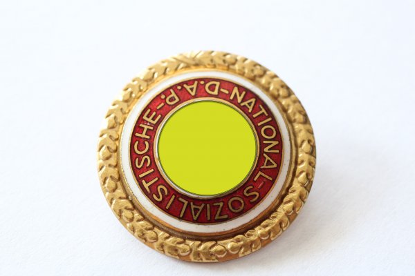 Golden NSDAP party badge, collector's production