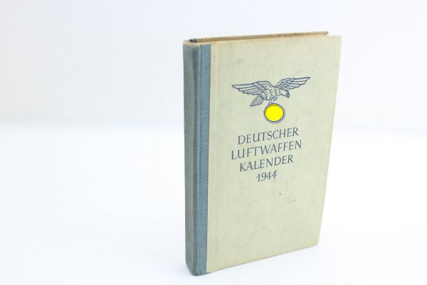 German Luftwaffe pocket calendar, approx. 282 pages with illustrations, signs of wear