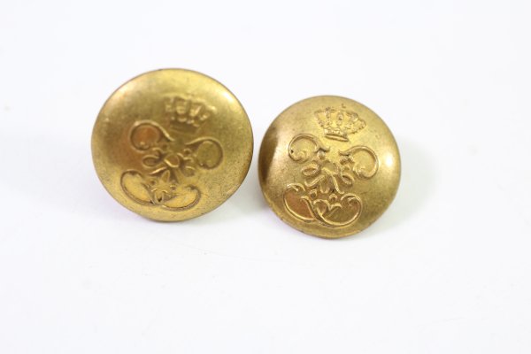 Metal buttons from a Silesian uniform tailor