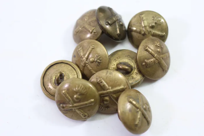 Metal buttons from German uniform tailor