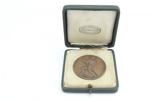 Deutschland Medaille 1913 Deutsche Sportbehörde Für Athletik 2. Preis für 400 Meter Lauf im seltenen Etui