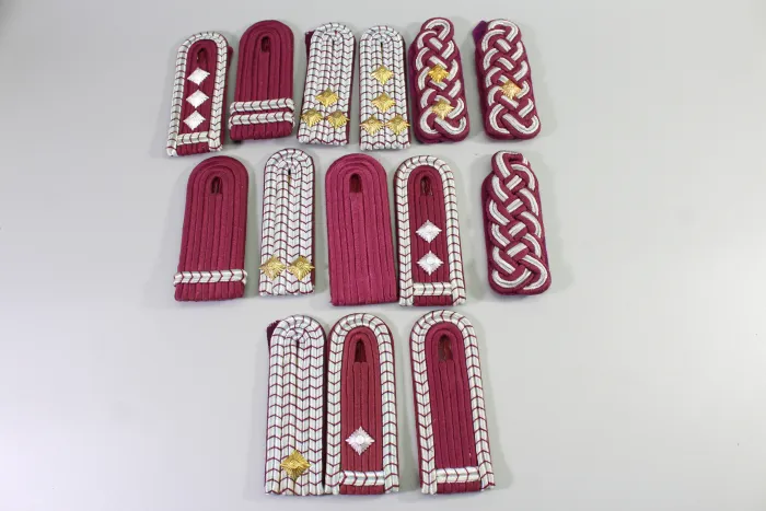 Konvolut Schulterklappen der NVA / DDR