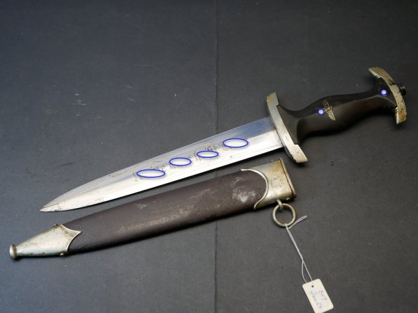 SS dagger in as-found condition with assault number 121900 - manufacturer SS 120/34 RZM