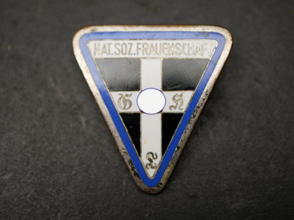 Badge - NS Frauenschaft (NSF) with manufacturer RZM 46