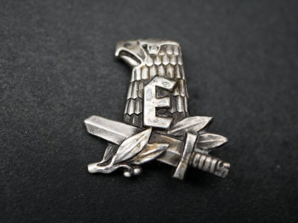 Badge of the Thuringian State School for Leadership and Politics Egendorf - 900 silver