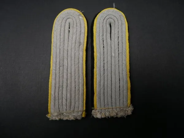 Waffen-SS Pair of Shoulder Boards SS-Untersturmführer - News - Copy