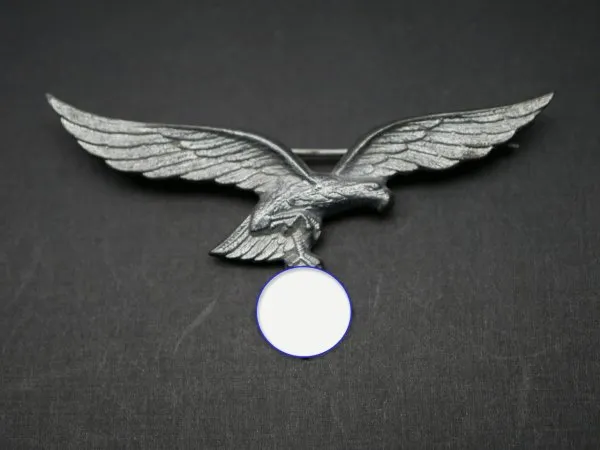 Luftwaffe breast eagle for the uniform, zinc version