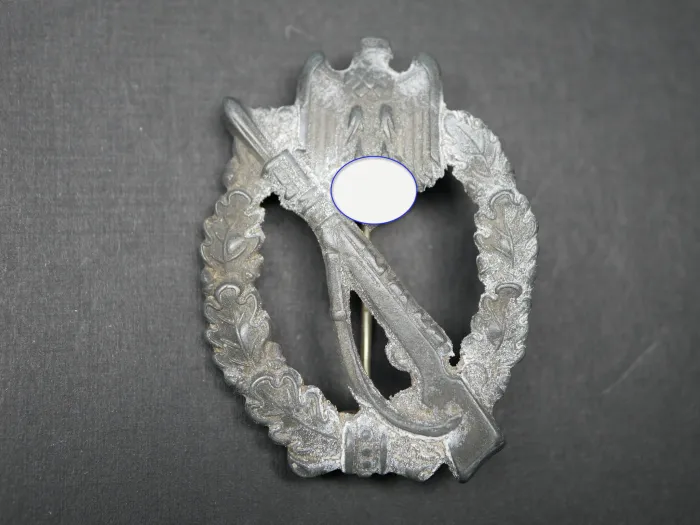 ISA Infanterie Sturmabzeichen in Silber ohne Hersteller, Nadelhaken ergänzt