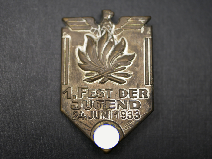 Badge - 1st Youth Festival 1933