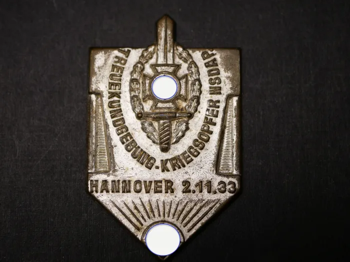 Badge - Loyalty Rally - War Victims NSDAP Hanover 1933, without pin