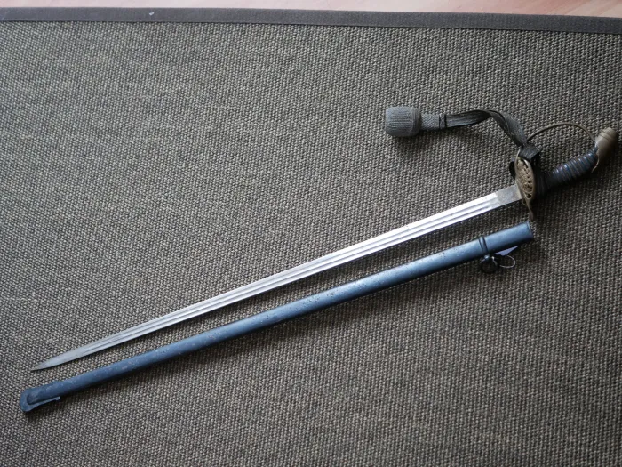 Mecklenburg Infantry Officer's Sword (IOD) '89 by Eickhorn Solingen