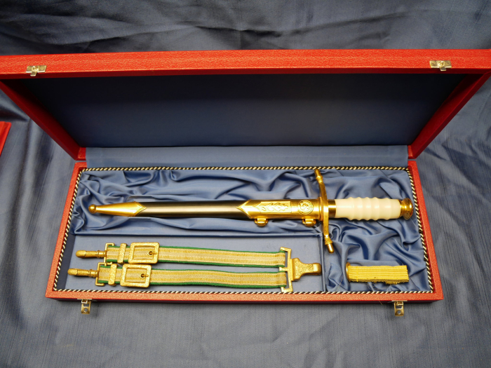 Original GDR NVA General's Dagger of the Border Troops (GT), with Brocade Hanger, in Case
