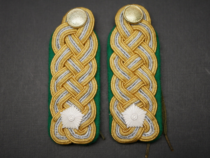 Paar Schulterklappen / Schulterstücke Generalmajor GT Grenztruppen für das Diensthemd der NVA DDR