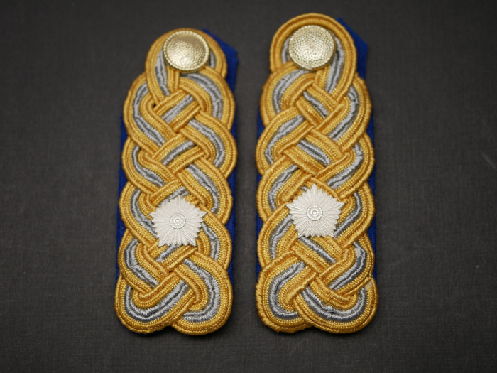 Pair of Major General shoulder boards (Transport Police) for the NVA/GDR service shirt