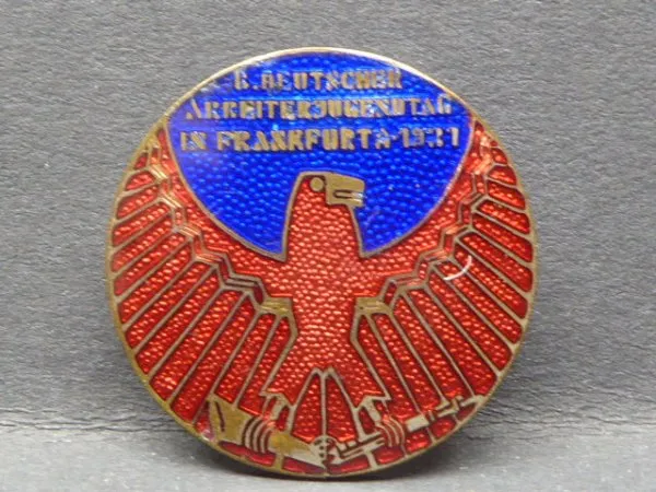 Enameled badge - workers movement Frankfurt 1931