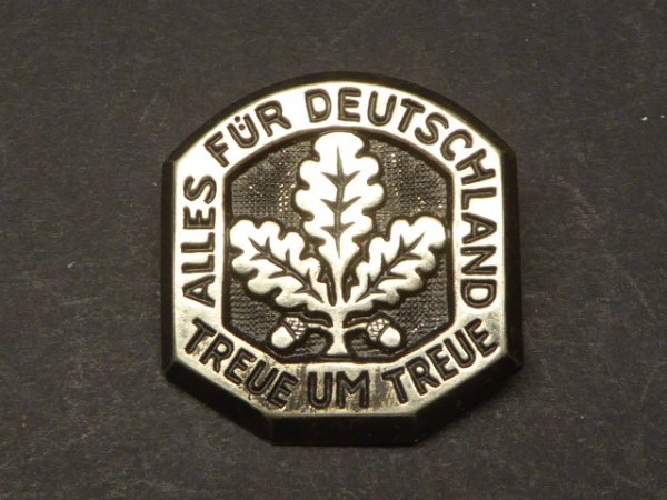 Badge "Everything for Germany" "Loyalty for loyalty"