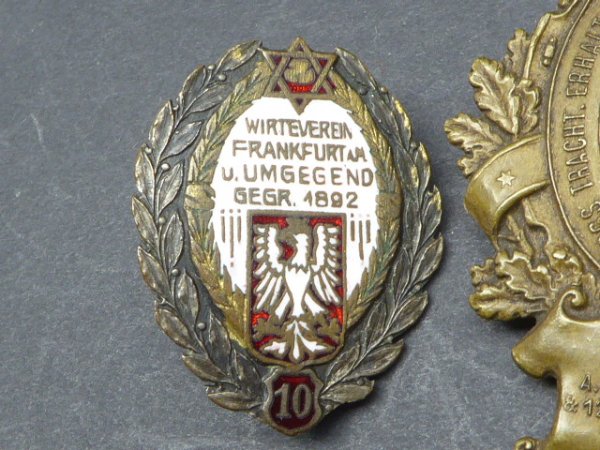 Abzeichen - 10 Jahre Wirtverein Frankfurt a.M. Gegr. 1892