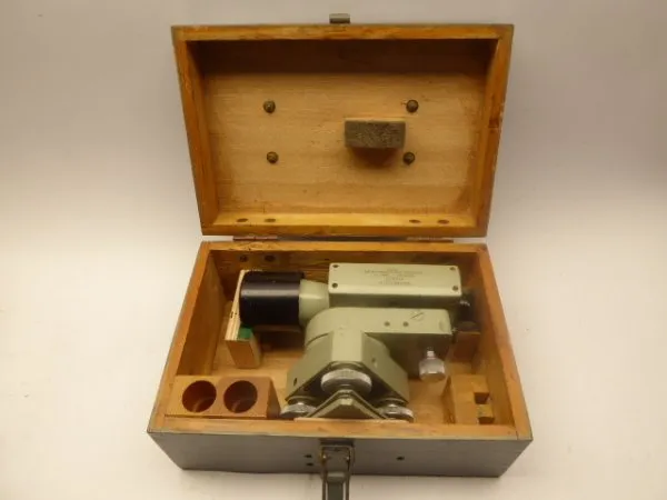 Leveling device made by Cooke. Troughton & Simms in the box