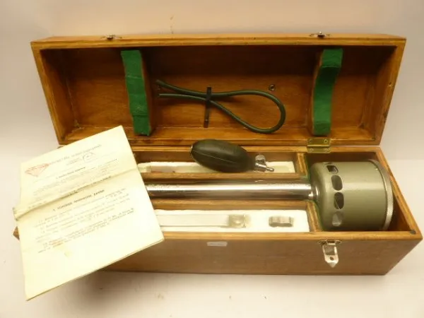 Russischer Psychrometer mit Zubehör im Holzkasten von 1976