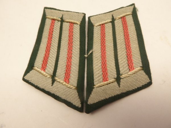 Pair of collar tabs for tanks, never worn, DRGM