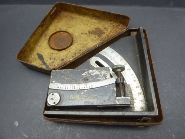 Wehrmacht artillery protractor "WM35" in the box