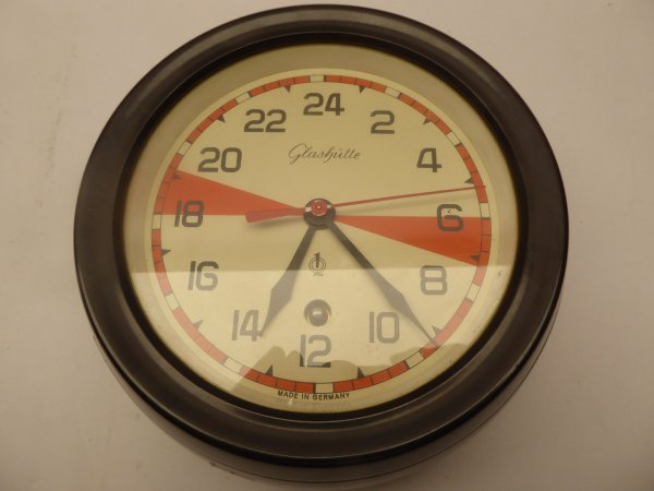 Early GDR ship wall clock from the manufacturer Glashütte Sachsen, 1st quality