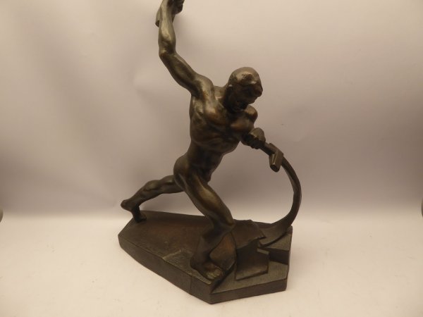 Russische Bronze "Der Schwertschmied" um 1940/50